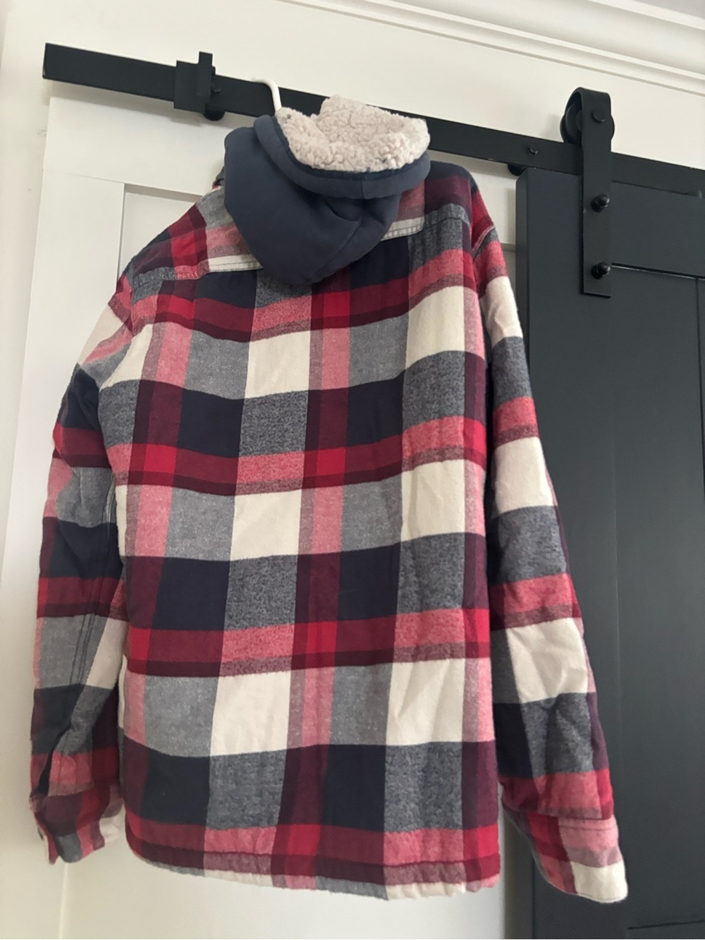 Hollister Red Navy Cream Plaid Sherpa-Lined Hooded Shirt Jacket - Picture 2 of 6